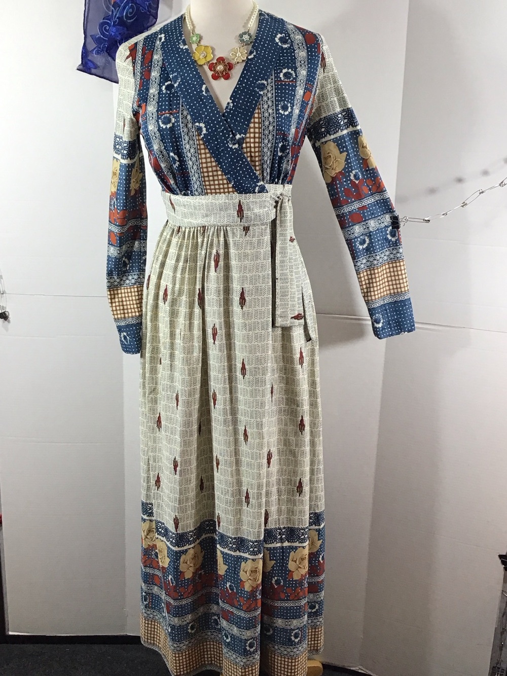 Vintage 70’s Denise Are There !patchwork prairie maxi dress boho wrap bodice S - Picture 2 of 9